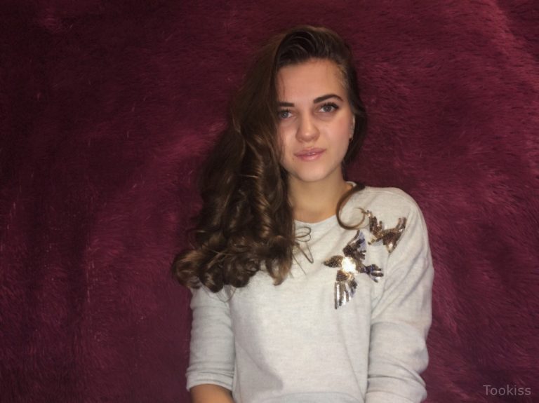 Katerina_01 – Teen Schlampe in der Haft stehlen für den FICK davon