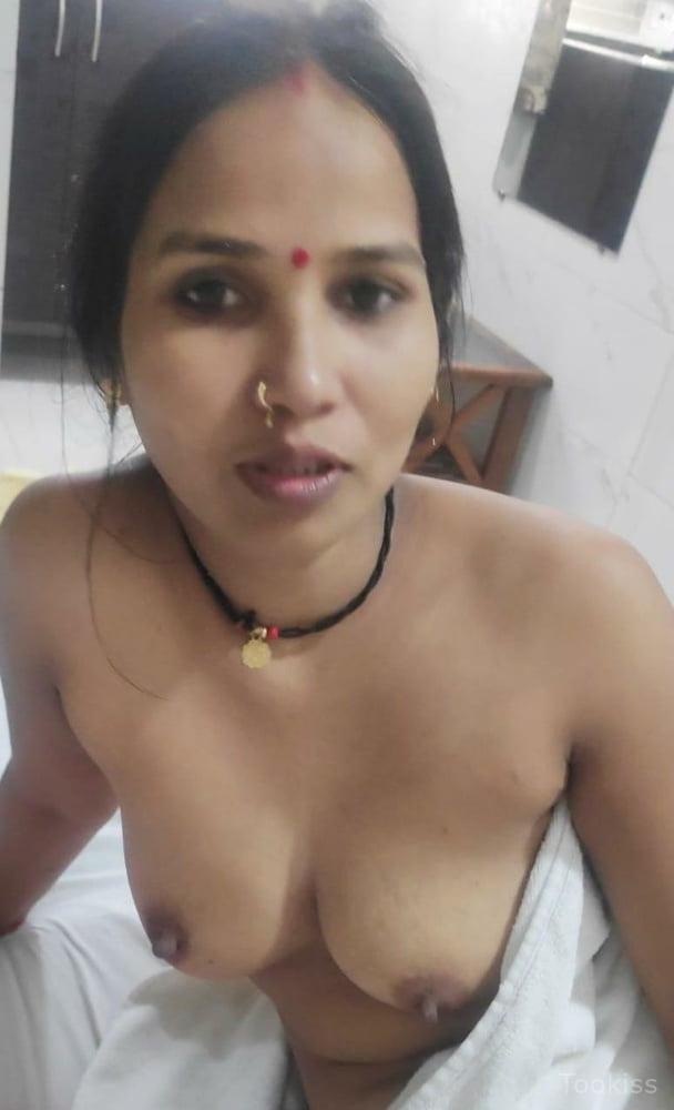 Indian.sex.Charu – Extreme Bondage dp Squirt und brutale Arschstrafe xxx